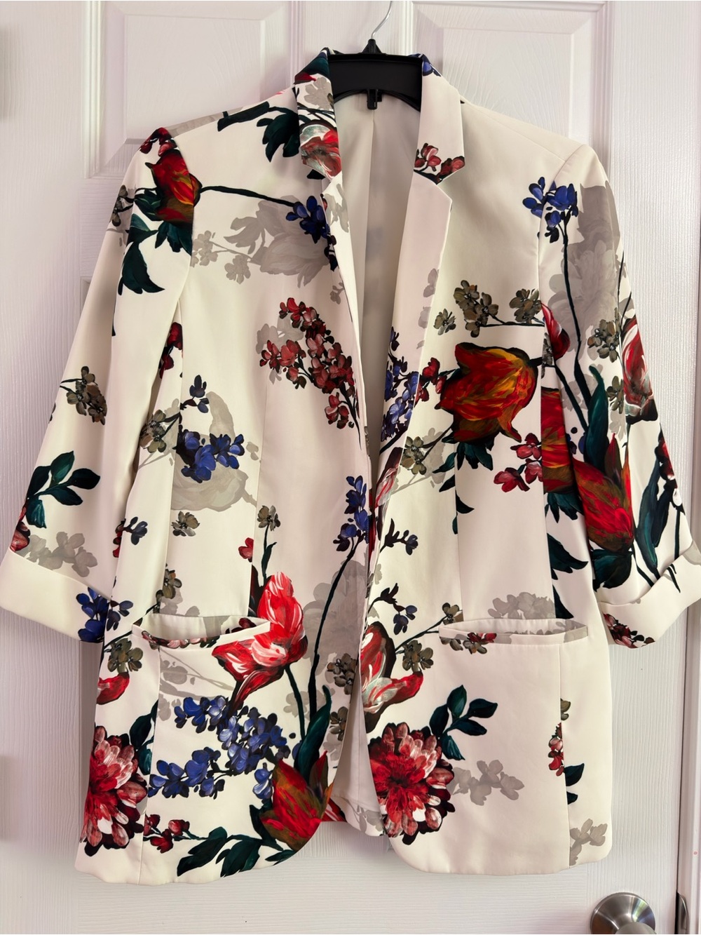 Express Blazer boyfriends style Cream with Blue & Black Floral Trim
